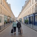Pourquoi de plus en plus de seniors choisissent de vendre en viager dans les villes moyennes françaises